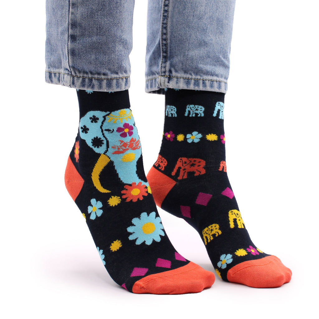 Hop Hare Bamboo Socks M/L - Skulls and Bones